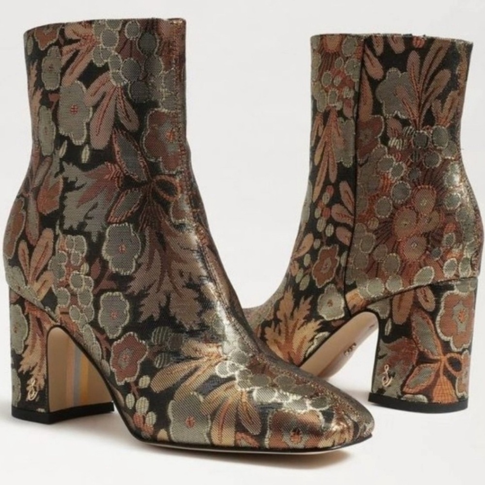 Sam Edelman Fawn Ankle Bootie